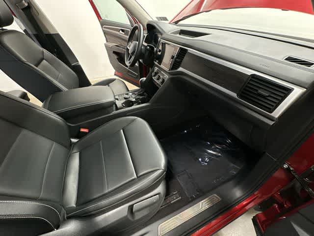 Thumbnail: 2022 Volkswagen Atlas - 21