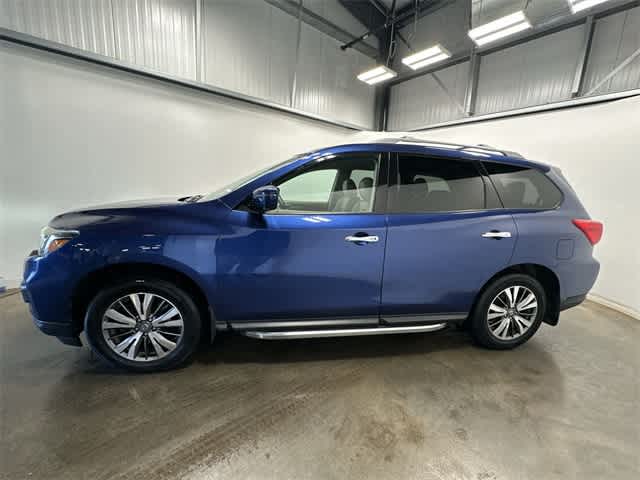 Thumbnail: 2019 Nissan Pathfinder - 2