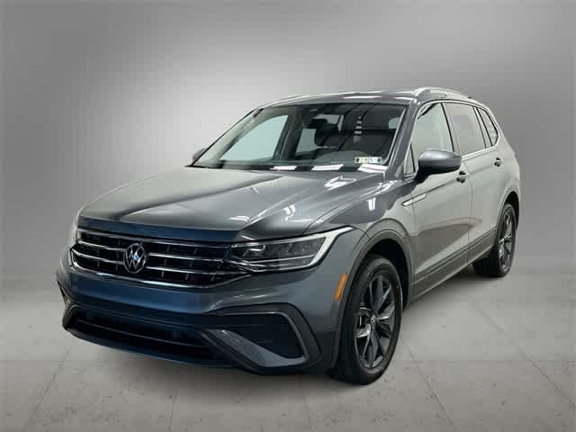 Thumbnail: 2022 Volkswagen Tiguan - 1
