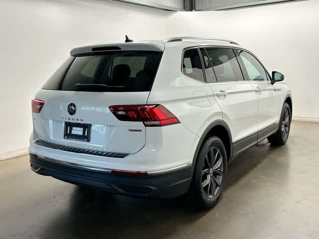 Thumbnail: 2023 Volkswagen Tiguan - 32