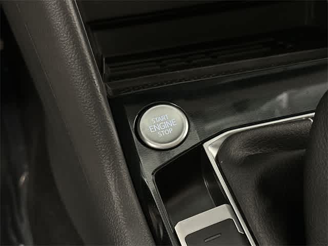 Thumbnail: 2025 Volkswagen Taos - 11