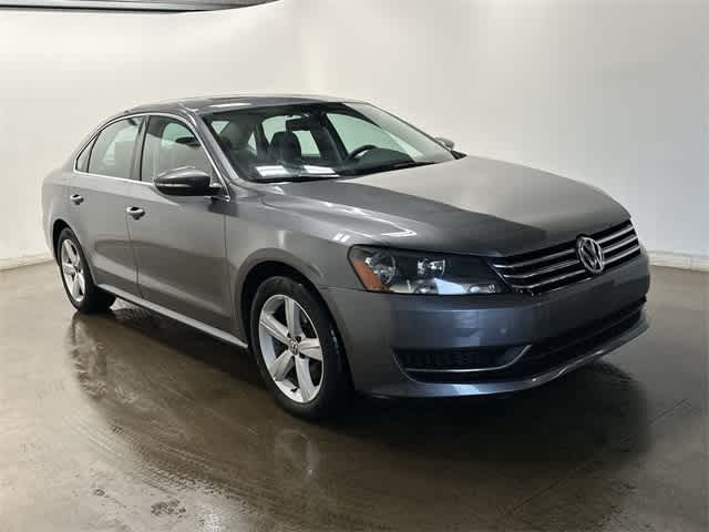 Thumbnail: 2012 Volkswagen Passat - 27