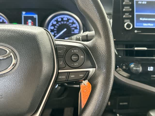 2022 Toyota Camry LE - Photo 8