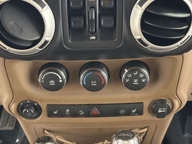 Thumbnail: 2012 Jeep Wrangler - 11