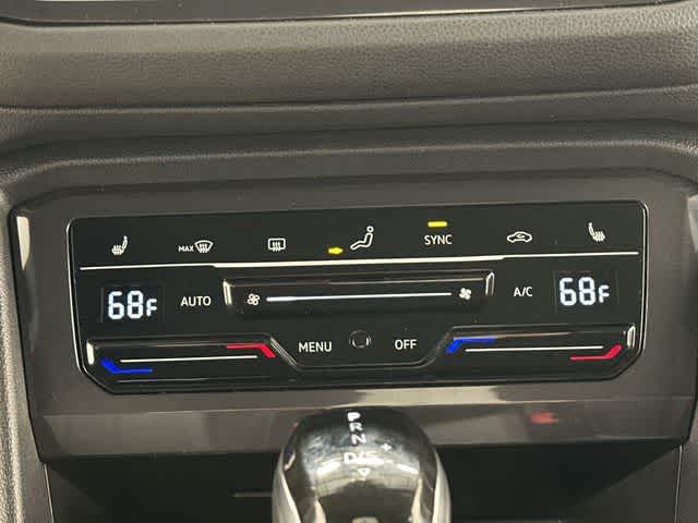 Thumbnail: 2024 Volkswagen Tiguan - 16