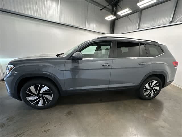 2025 Volkswagen Atlas SE 2