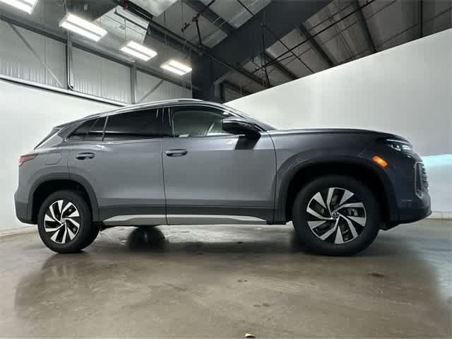 2026 Volkswagen Tiguan S photo 3