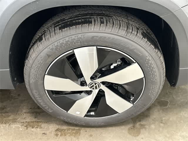Thumbnail: 2025 Volkswagen Taos - 5