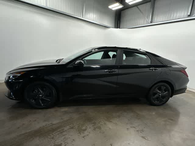 Thumbnail: 2023 Hyundai Elantra - 2