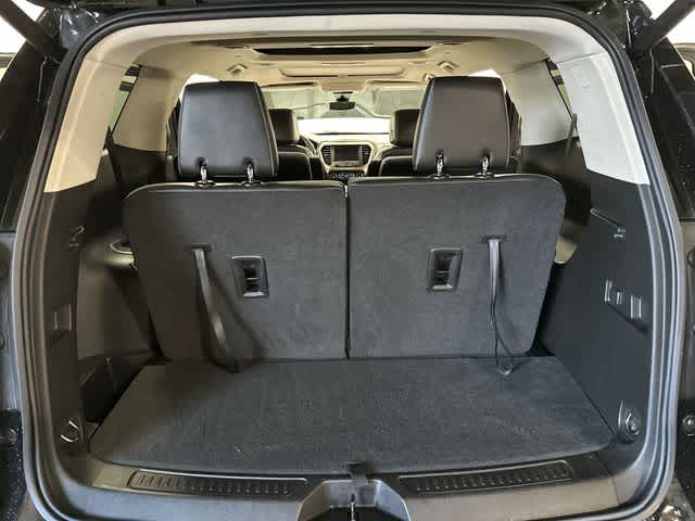 Thumbnail: 2023 GMC Acadia - 28