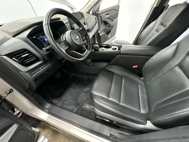 Thumbnail: 2021 Nissan Rogue - 17