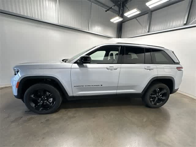 Thumbnail: 2023 Jeep Grand Cherokee - 2
