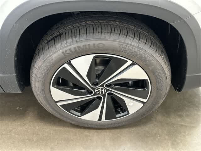 Thumbnail: 2025 Volkswagen Taos - 5