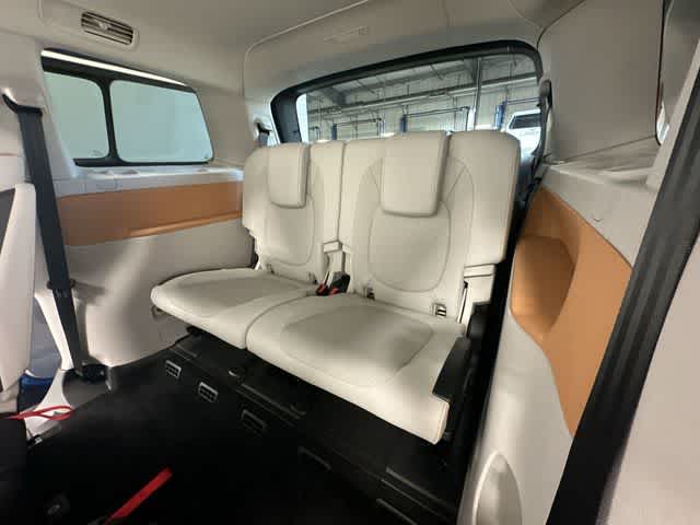 Thumbnail: 2025 Volkswagen ID.Buzz - 32