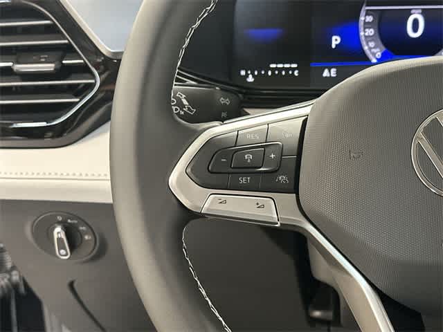 Thumbnail: 2025 Volkswagen Taos - 8