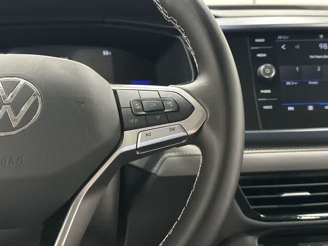 Thumbnail: 2024 Volkswagen Taos - 9