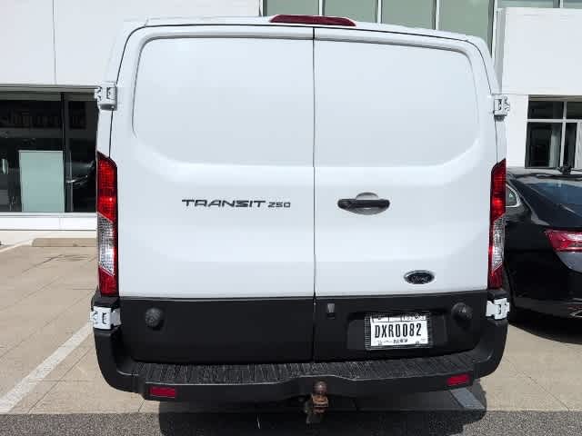 Thumbnail: 2019 Ford Transit Series - 3