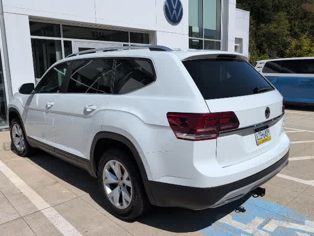 2018 Volkswagen Atlas S photo 2