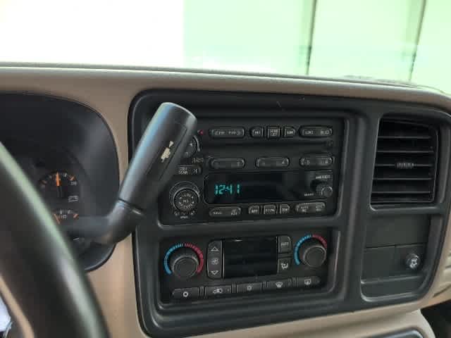 Thumbnail: 2004 Chevrolet Suburban - 14