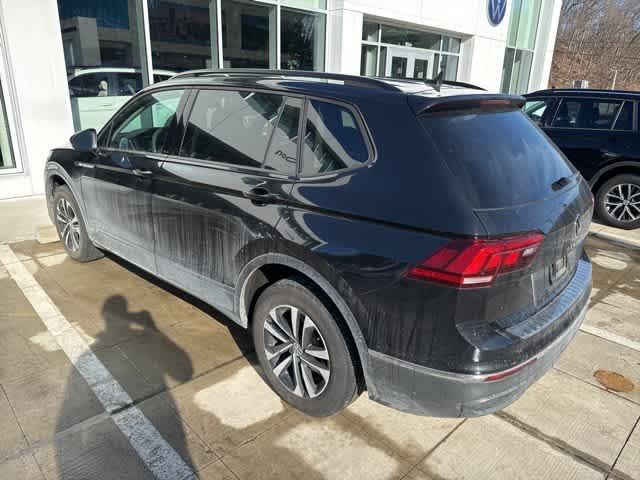 Thumbnail: 2022 Volkswagen Tiguan - 8