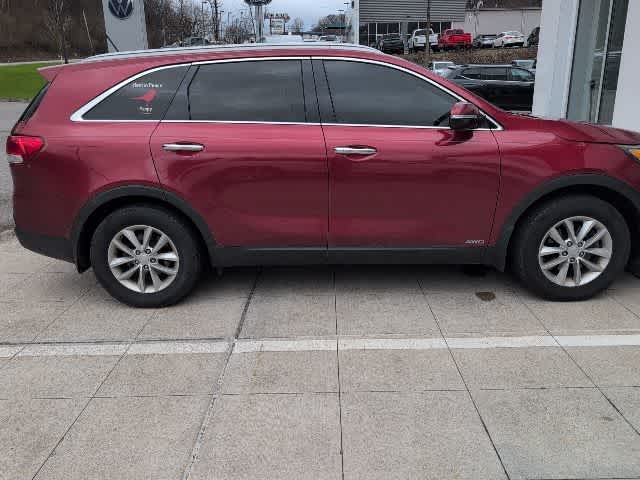 Thumbnail: 2017 Kia Sorento - 6