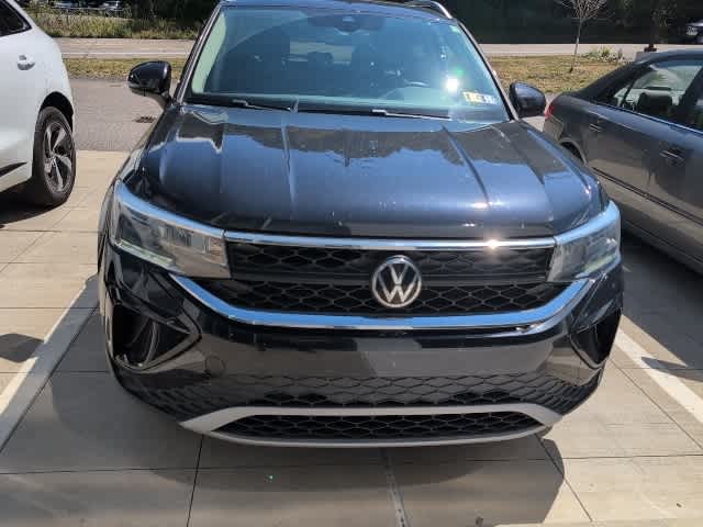 Thumbnail: 2022 Volkswagen Taos - 6