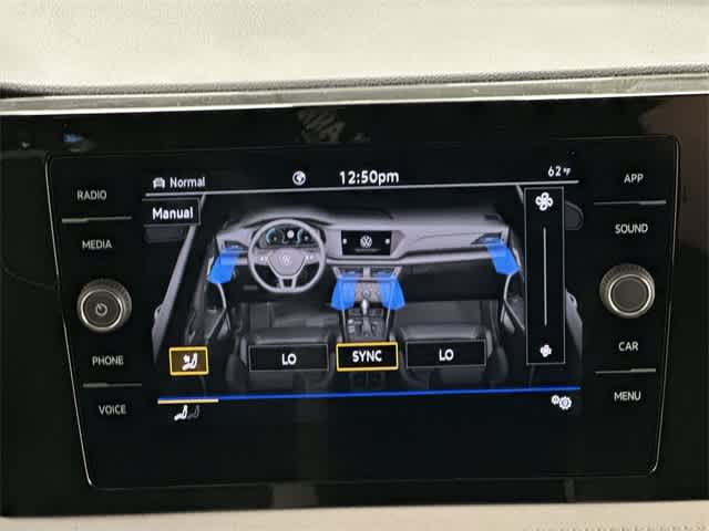 Thumbnail: 2025 Volkswagen Taos - 15