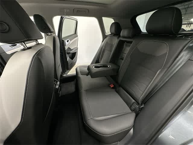 Thumbnail: 2025 Volkswagen Taos - 19