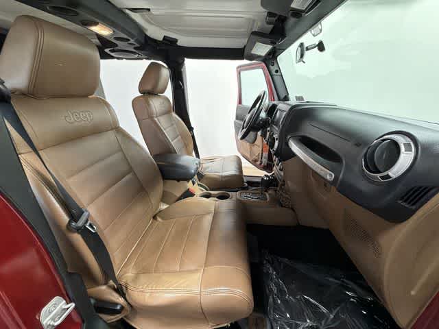 Thumbnail: 2012 Jeep Wrangler - 18