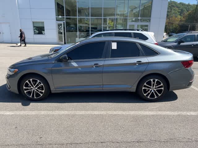 2022 Volkswagen Jetta 1.5T Sport photo 2