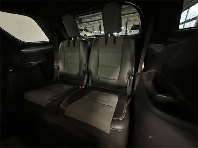 Thumbnail: 2015 Ford Explorer - 36