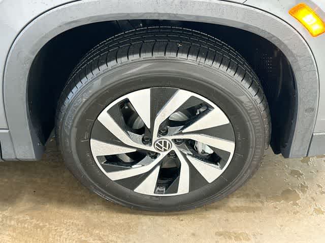 Thumbnail: 2026 Volkswagen Tiguan - 5