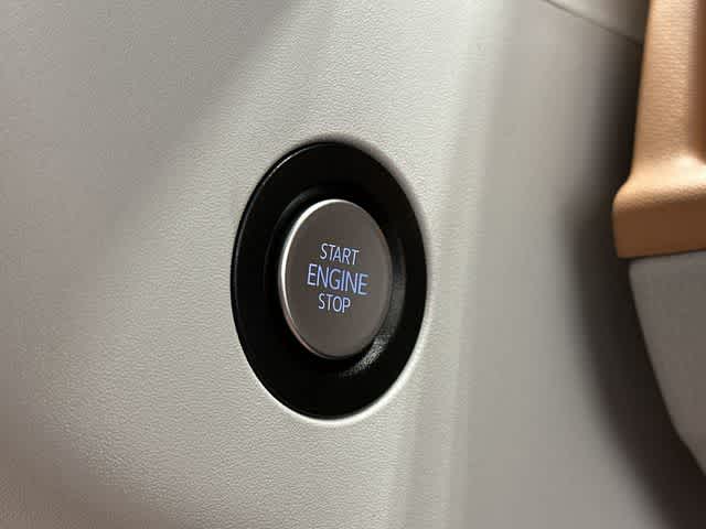 Thumbnail: 2025 Volkswagen ID.Buzz - 10