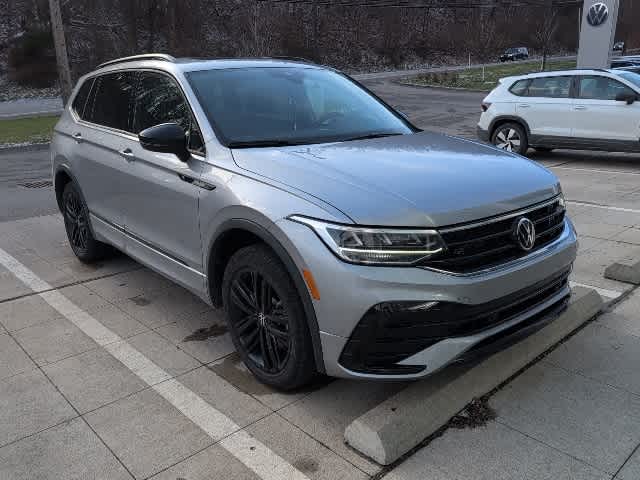 Thumbnail: 2022 Volkswagen Tiguan - 7