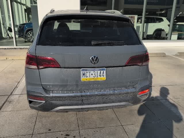 Thumbnail: 2023 Volkswagen Taos - 4