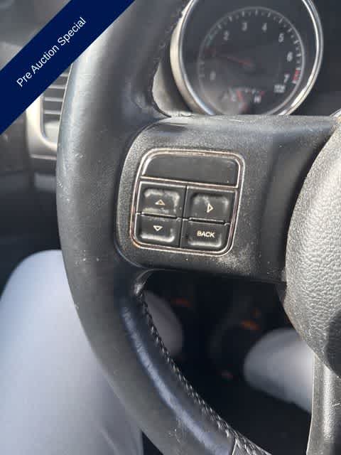 Thumbnail: 2012 Jeep Grand Cherokee - 16