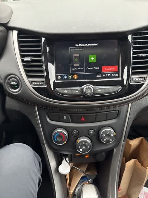 Thumbnail: 2018 Chevrolet Trax - 18