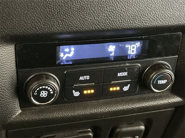 Thumbnail: 2019 Chevrolet Traverse - 21