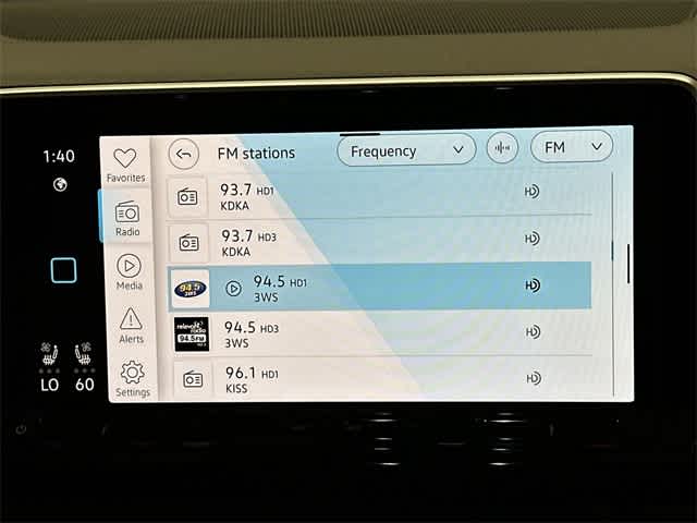 2025 Volkswagen Atlas SE 12