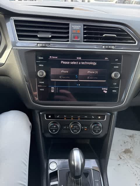 Thumbnail: 2021 Volkswagen Tiguan - 20