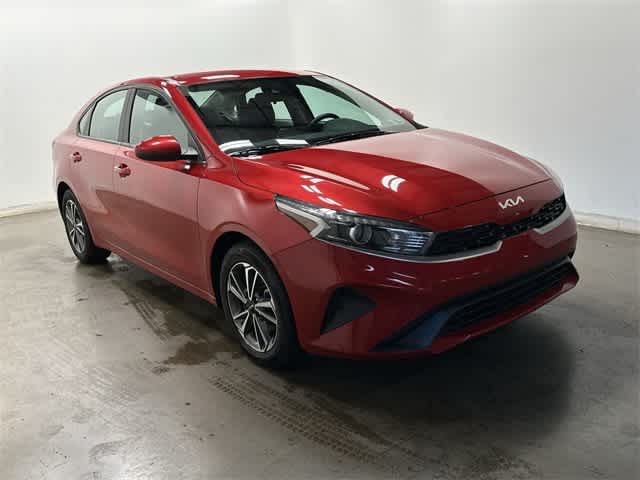 Thumbnail: 2023 Kia Forte - 29