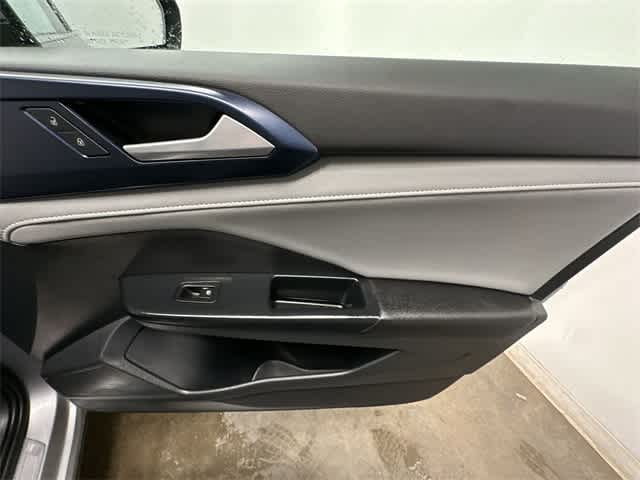 Thumbnail: 2023 Volkswagen Taos - 22