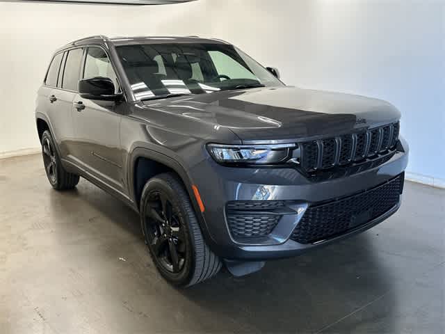 Thumbnail: 2023 Jeep Grand Cherokee - 31