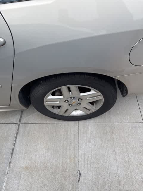Thumbnail: 2011 Chevrolet Impala - 8