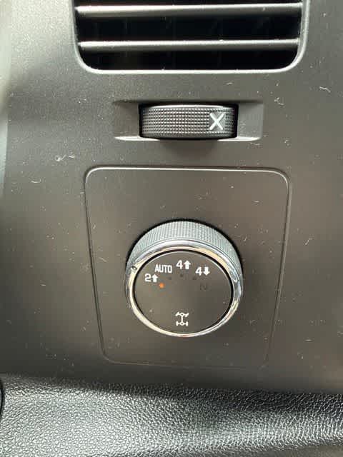 Thumbnail: 2011 Chevrolet Silverado 1500 - 19