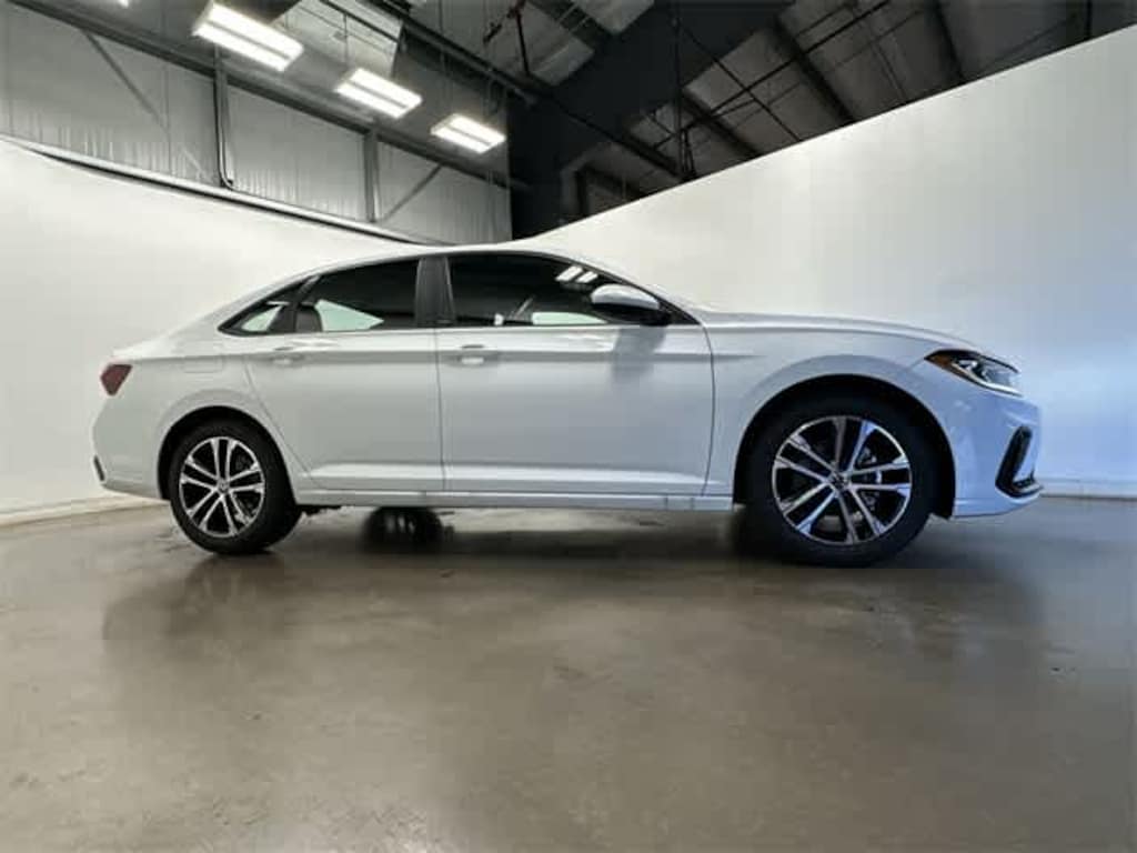 New 2026 Volkswagen Jetta 1.5T Sport Sedan