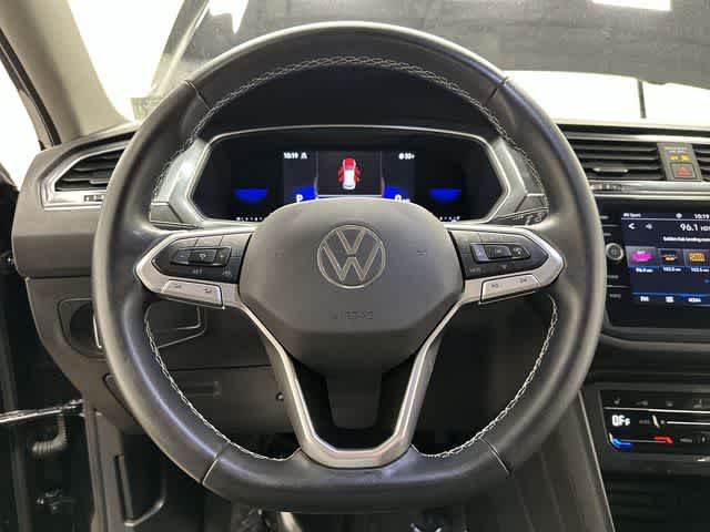 Thumbnail: 2022 Volkswagen Tiguan - 7