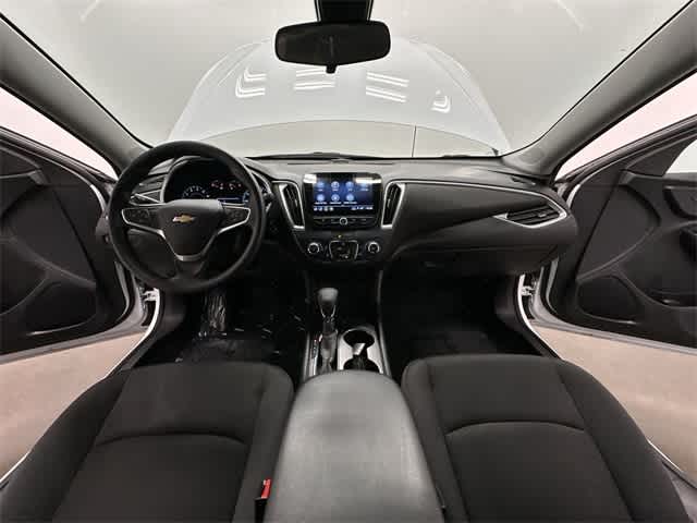 Thumbnail: 2022 Chevrolet Malibu - 19