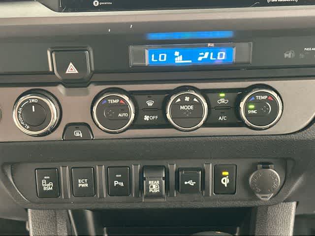 Thumbnail: 2022 Toyota Tacoma - 14