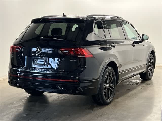 Thumbnail: 2022 Volkswagen Tiguan - 33